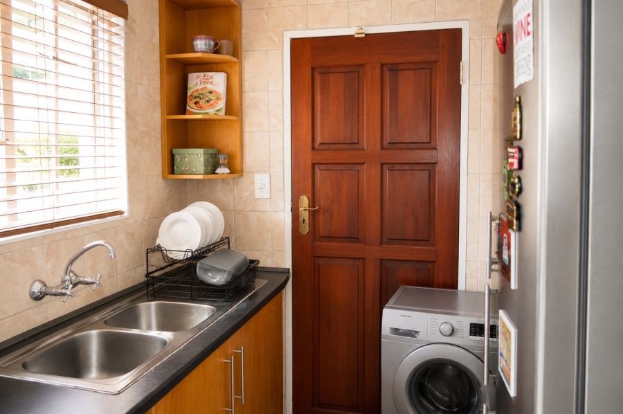 3 Bedroom Property for Sale in Flamwood North West
